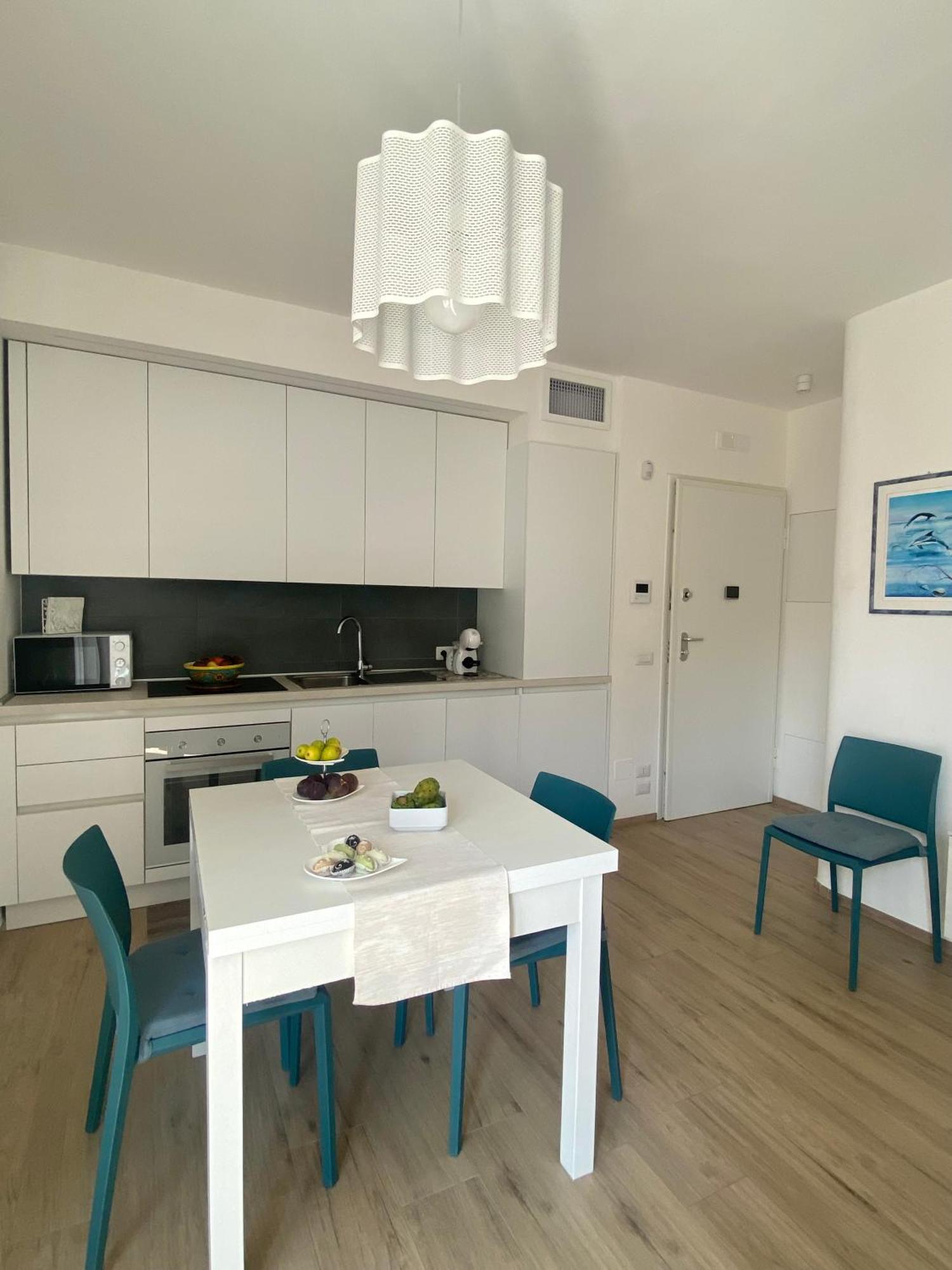 Aura Marina Casa Vacanze ポリニャーノ・ア・マーレ エクステリア 写真